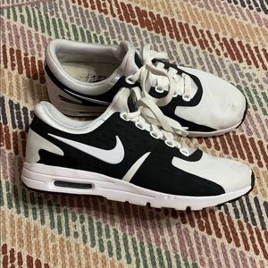 NIKE AIR MAX ZERO